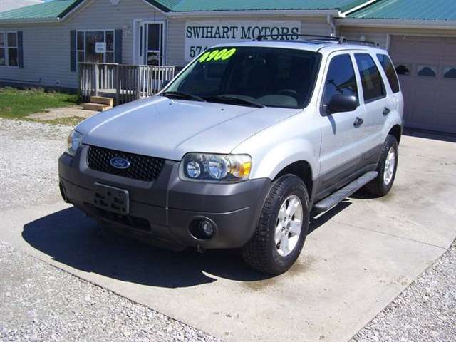 2006 Ford Escape AWD XLT 4dr SUV w/3.0L